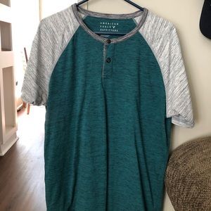 American eagle T shirt